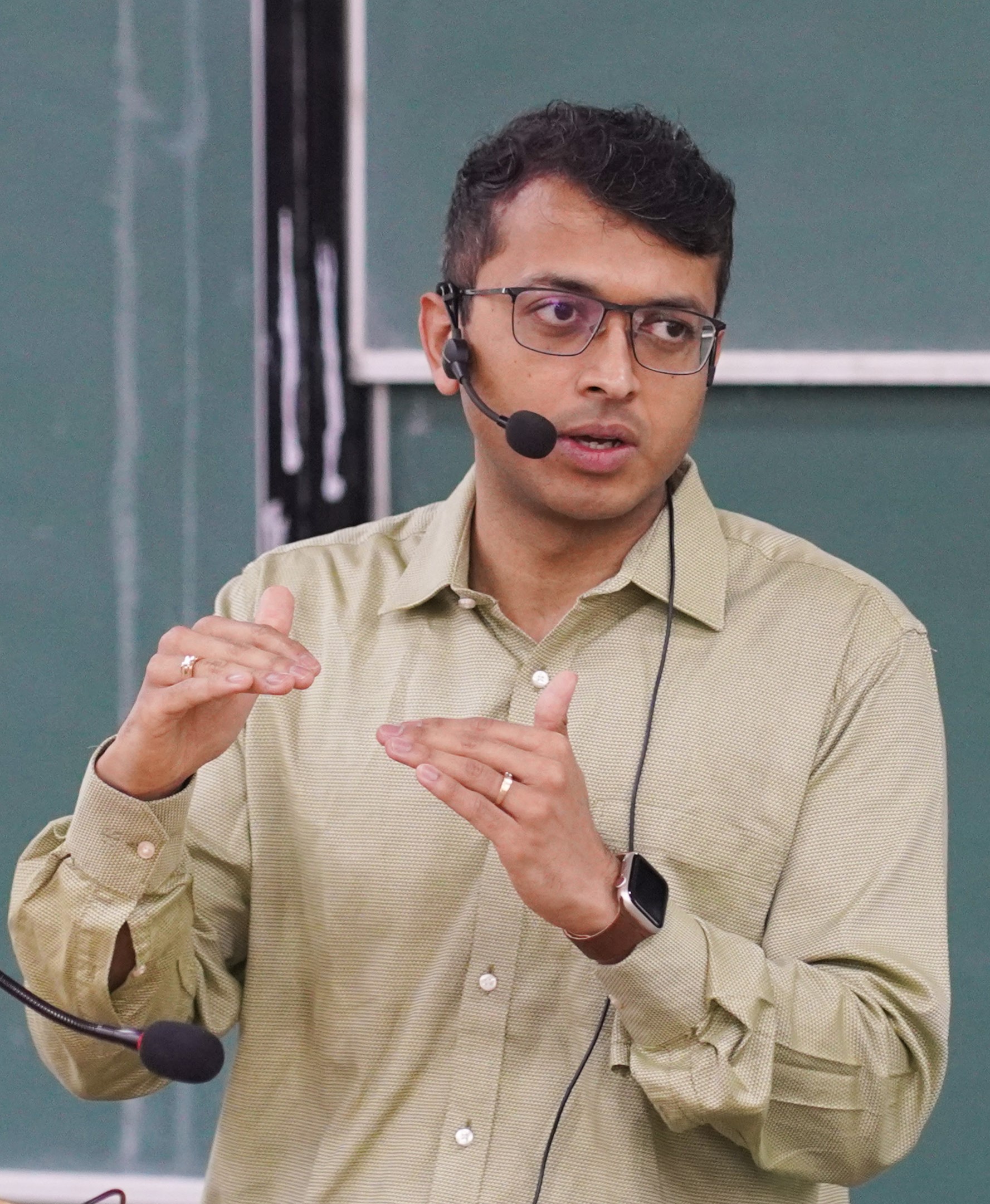 Mr Pankaj Agrawal
