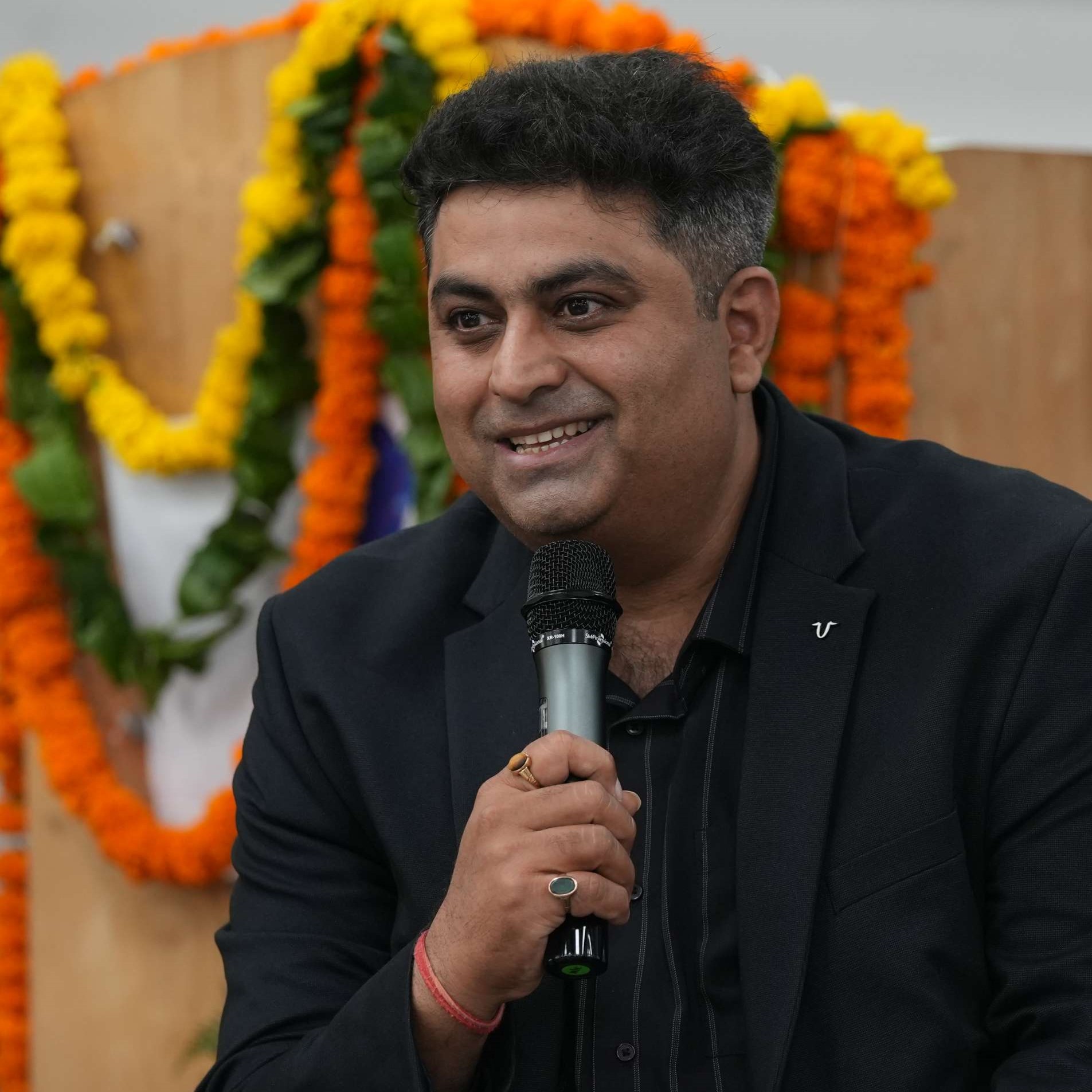 Mr Amit Khanna
